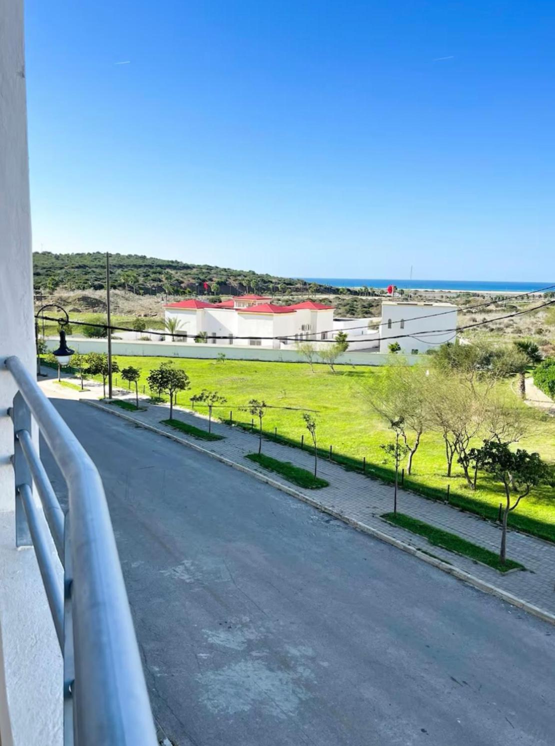 Elegant Appartement Avec Un Acces Piscine Jardin Parking Sous-Sol Et Wifi Haut Debit Fibre Optique Танжер Екстер'єр фото